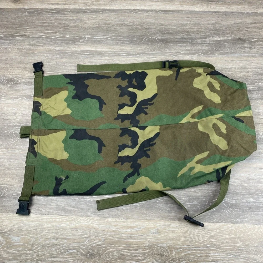 US Military Woodland Camo Bag Carrying Protecting Ensemble USGI Straps Tote Case